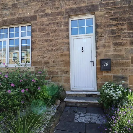 76 High Street 4*