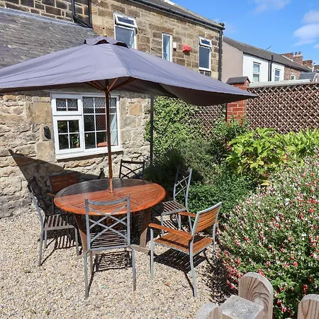 Hotel 76 High Street 4*